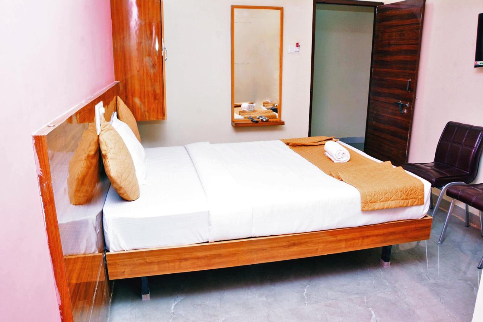 Udupi Deluxe Lodge Gulbarga Kalaburagi Exterior foto